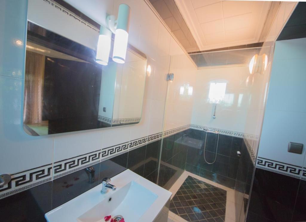 La Palmeraie De Moulay Yacoub Exteriör bild